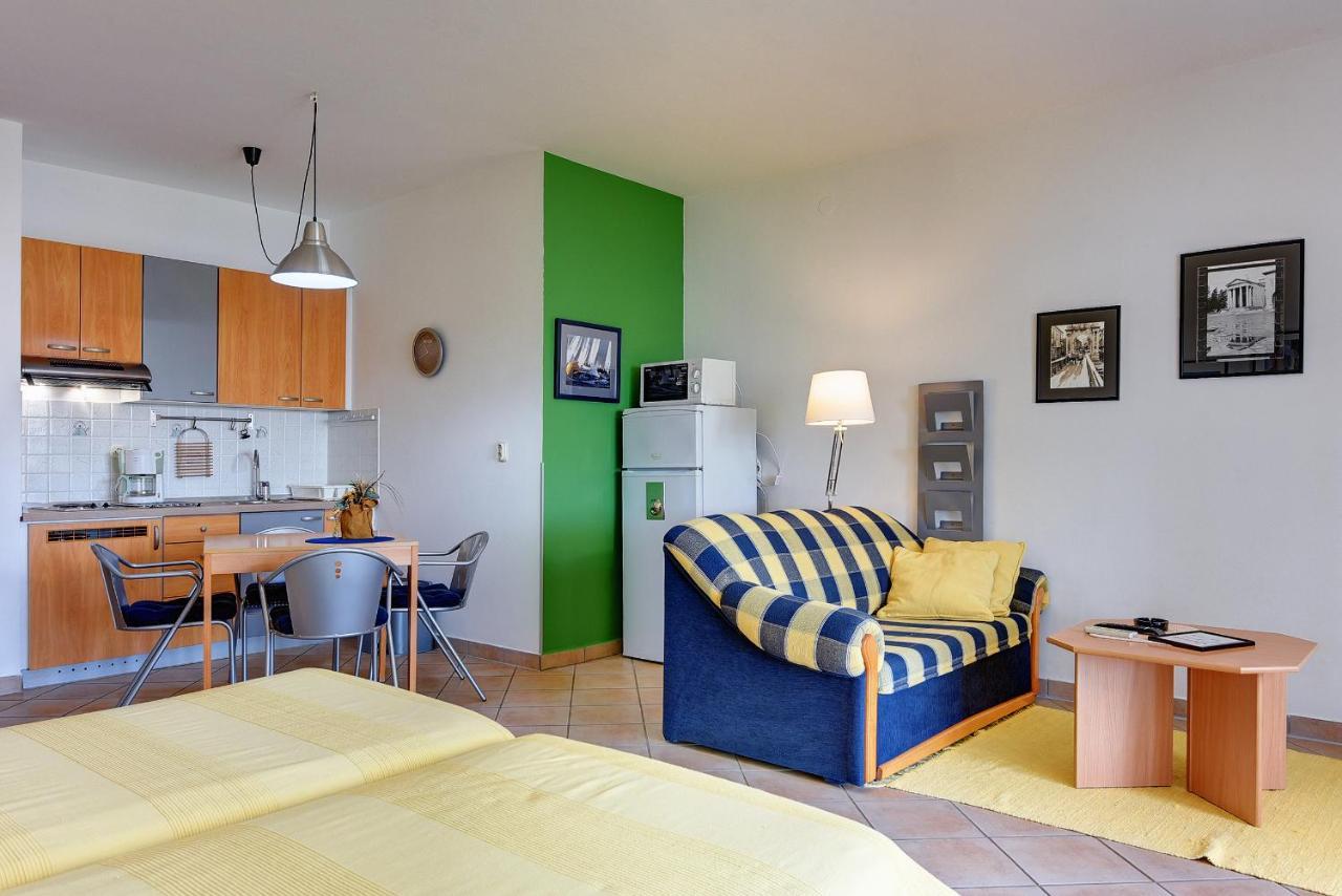 Apartments Villa Ana Medulin Extérieur photo