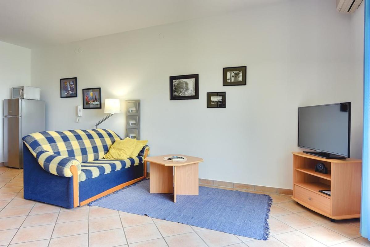 Apartments Villa Ana Medulin Extérieur photo