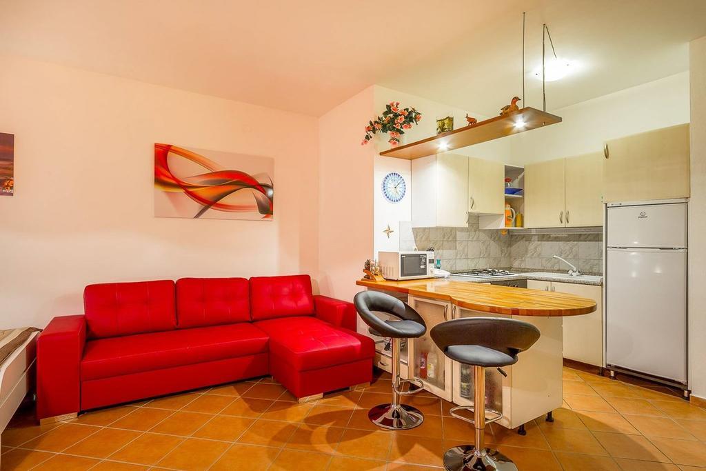 Apartments Villa Ana Medulin Extérieur photo