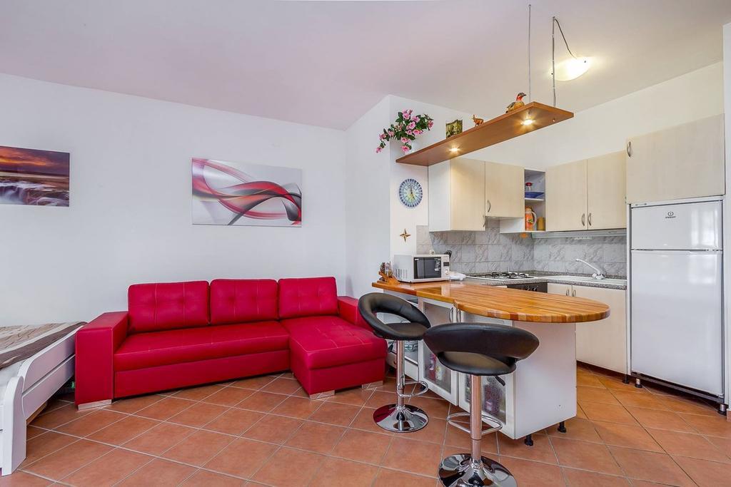 Apartments Villa Ana Medulin Extérieur photo